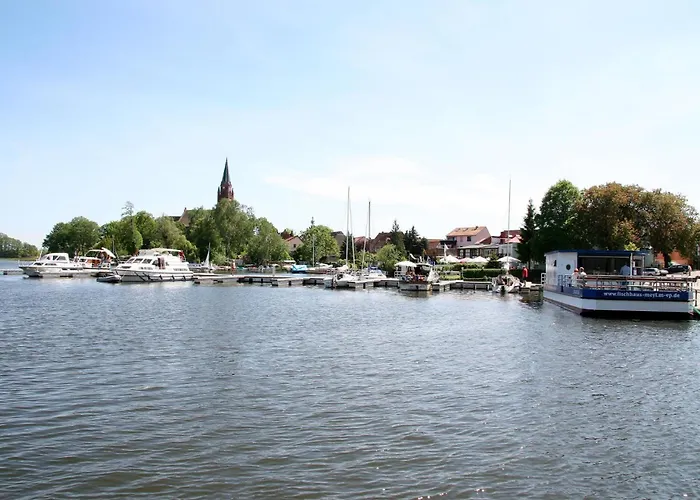 Unter Den Kiefern 109 * Röbel